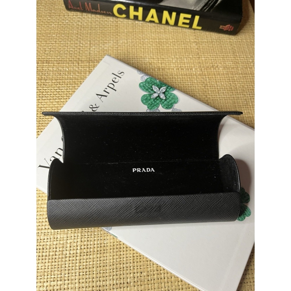 Prada Medium Black Flip Top Magnetic Round Protective Sunglasses Case
